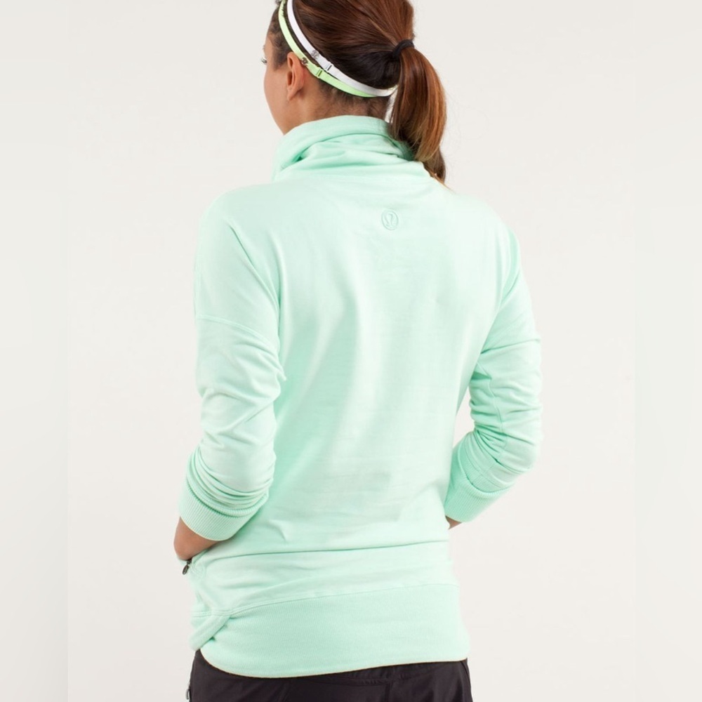 Lululemon Rest Day Pullover Mint Green Cowl Neck Sweatshirt Size 4 - Picture 13 of 16
